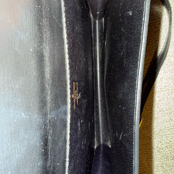 LOUIS VUITTON Epi Grenelle Shoulder Bag Black - Picture 9 of 16